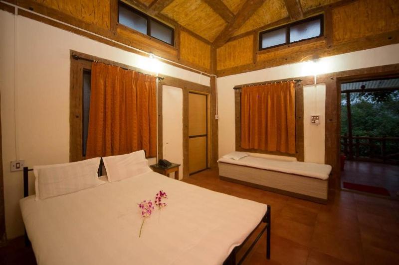 Surya Shibir Resort Pune Extérieur photo